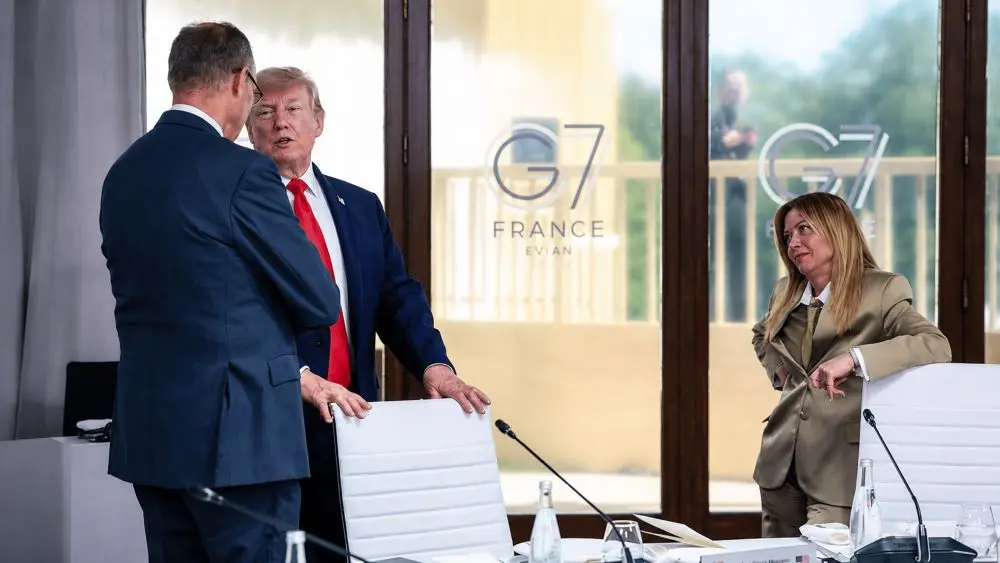 Tổng thống Trump vướng tranh cãi sau phát biểu bị cho là thiếu tế nhị với Thủ tướng Italy Giorgia Meloni tại hội nghị G7.