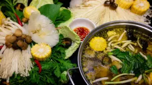 Ăn nấm kim châm sai cách có thể làm giảm dinh dưỡng và tăng nguy cơ ảnh hưởng sức khỏe. Tìm hiểu 4 cách ăn cần tránh
