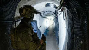 Israel dùng 700 tấn thuốc nổ phá hủy hệ thống đường hầm của Hezbollah ở miền Nam Li Băng, đáp trả hành vi vi phạm thỏa thuận ngừng bắn.