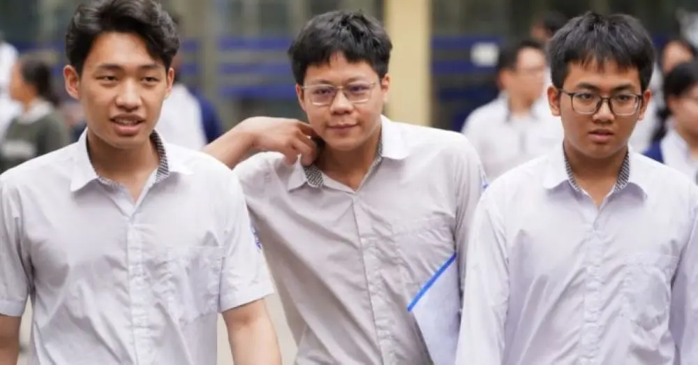 Gần 367.000 thí sinh không đăng ký xét tuyển đại học năm 2026, nhiều em lựa chọn học nghề, du học hoặc đi làm sau tốt nghiệp