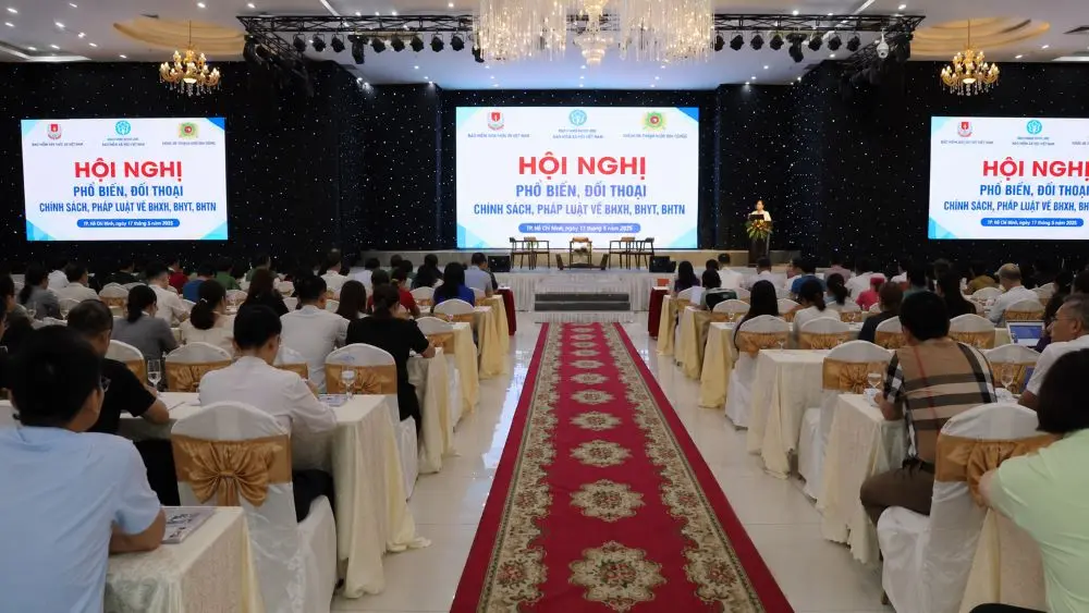 Hải Phòng có hơn 900 đơn vị nợ BHXH với tổng số tiền trên 500 tỷ đồng. Xem thực trạng và các giải pháp xử lý mới nhất.