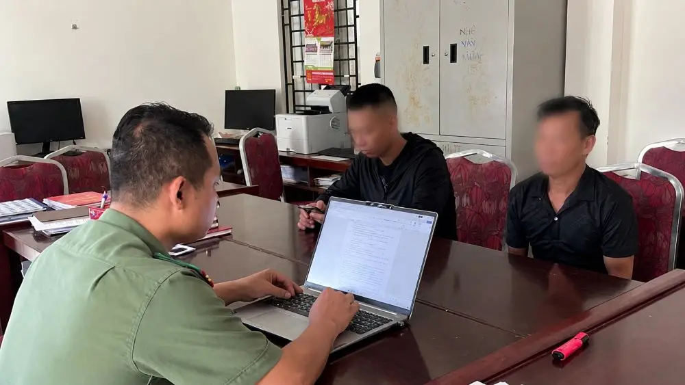 Hải Phòng xử phạt hai bố con thả diều trong khu vực cấm bay tại Cảng hàng không quốc tế Cát Bi, góp phần bảo đảm an toàn hàng không.