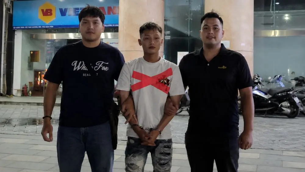 Bắt giữ đối tượng truy nã nguy hiểm về tội cướp giật tài sản sau thời gian lẩn trốn, góp phần bảo đảm an ninh trật tự.
