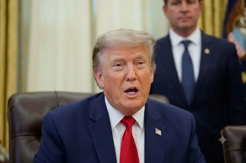 Tổng thống Mỹ Donald Trump chuẩn bị áp đặt thuế quan mới lên hàng chục quốc gia khi mức thuế toàn cầu 10% sắp hết hạn, gia tăng căng thẳng thương mại.