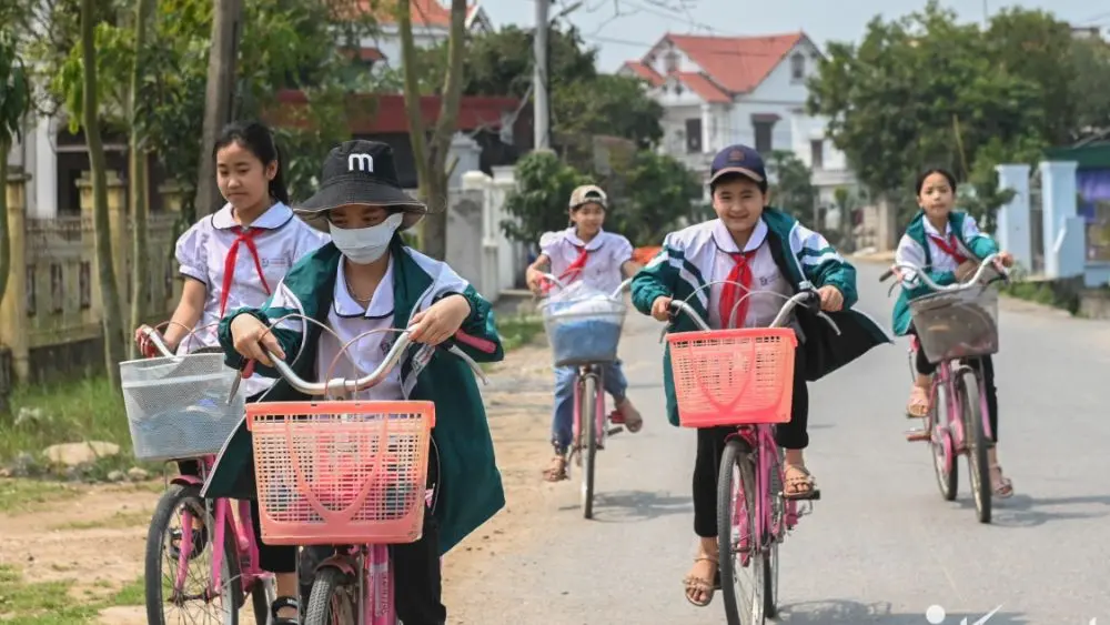 Mất cân bằng giới tính khi sinh gia tăng tại nhiều địa phương, Hà Nội, Hải Phòng và 13 tỉnh đối mặt nguy cơ cao, cần giải pháp kịp thời.
