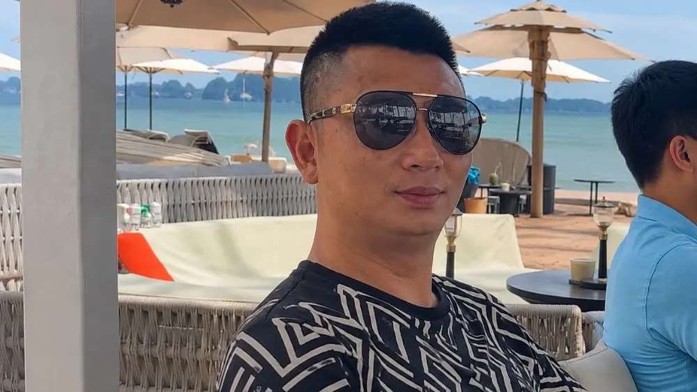 Bắt giữ Phạm Ngọc Anh liên quan vụ lừa đảo chiếm đoạt tài sản ngay tại sân bay Cát Bi. Xem diễn biến vụ việc và thông tin mới nhất.