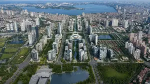 IFC Hanoi ra mắt tại Tây Hồ Tây, bổ sung nguồn cung văn phòng hạng A, góp phần thúc đẩy trung tâm tài chính mới của Hà Nội.