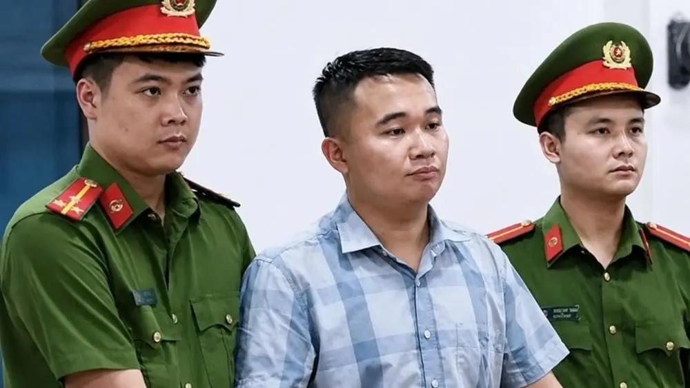 Khởi tố Nguyễn Hà Duy liên quan vụ điểm Toán cao bất thường ở Tuyên Quang, diễn biến mới của vụ việc thu hút nhiều quan tâm.