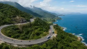 Ý nghĩa tên gọi Đèo Hải Vân và những giá trị lịch sử, thiên nhiên tạo nên biểu tượng hùng vĩ miền Trung. Khám phá ngay.
