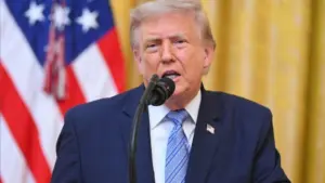 Tổng thống Trump nêu lý do muốn đưa Iran vào dự luật trừng phạt Nga, làm rõ quan điểm của Mỹ về đề xuất đang được chú ý.