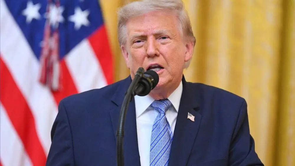 Tổng thống Trump nêu lý do muốn đưa Iran vào dự luật trừng phạt Nga, làm rõ quan điểm của Mỹ về đề xuất đang được chú ý.