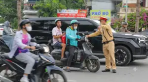 CSGT Hà Nội đã phát hiện, xử lý hơn 9.200 trường hợp vi phạm giao thông, phạt tiền hơn 21 tỷ đồng chỉ trong một tuần.