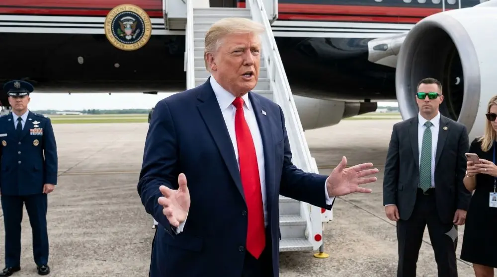 Tổng thống Mỹ Donald Trump khẳng định các cuộc đàm phán với Iran đang tiến triển rất tốt đẹp và nhấn mạnh Tehran tuyệt đối không thể sở hữu vũ khí hạt nhân