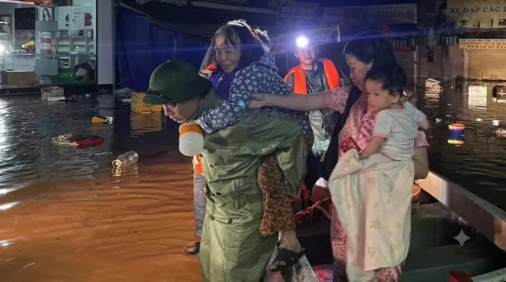 Nghệ An lên phương án gia cố bờ kè hạ lưu Thủy điện Bản Ang và hỗ trợ khắc phục hậu quả thiên tai, bảo đảm an toàn cho người dân Tương Dương.