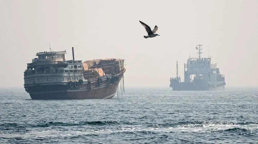 Cập nhật tình hình căng thẳng Mỹ - Iran: Đôi bên vẫn bỏ ngỏ khả năng đàm phán dù eo biển Hormuz chưa được thông suốt và lệnh ngừng bắn hết hiệu lực.