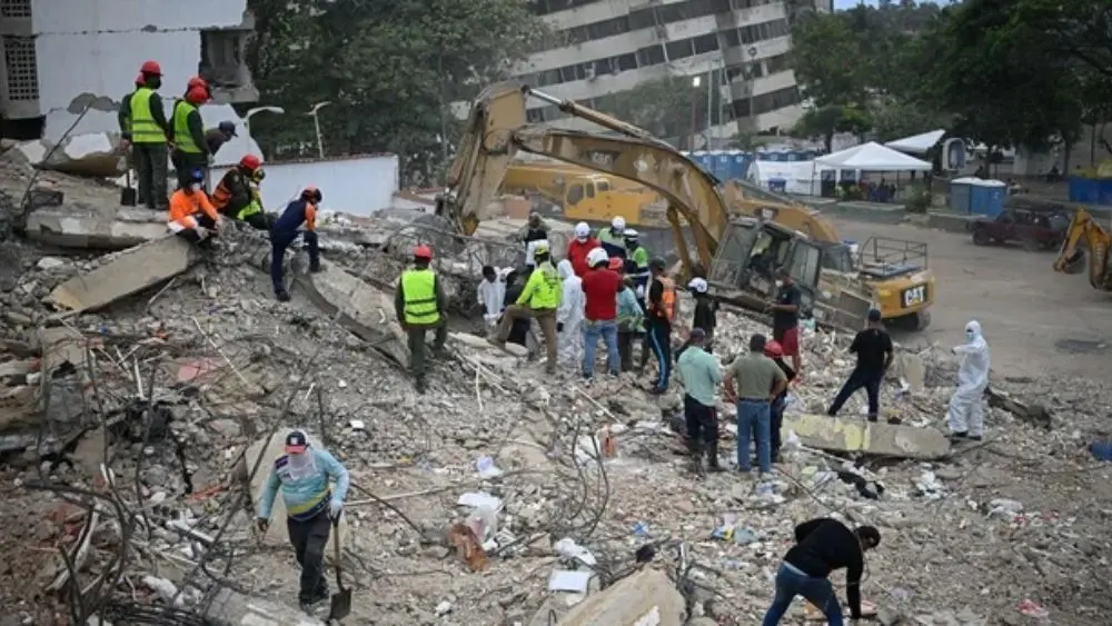 Động đất kép Venezuela khiến hơn 6.000 người thiệt mạng, hàng nghìn người vẫn mất tích. Cập nhật diễn biến và công tác cứu hộ mới nhất.