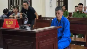Nguyễn Văn Tốn, 62 tuổi, được giảm án từ chung thân xuống 20 năm tù sau khi kháng cáo trong vụ đâm tử vong giám sát an ninh ở Hải Phòng.