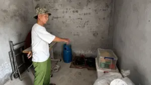 Vũ Viết Mạnh bị TAND TP Hải Phòng tuyên 3 năm 6 tháng tù vì tàng trữ trái phép 2 khẩu súng cùng 4 viên đạn.