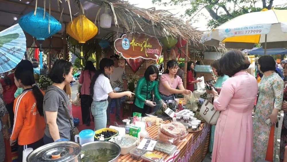 Khám phá các hoạt động đa dạng tại phố đi bộ và định hướng phát triển kinh tế đêm tại Hải Phòng, mang lại không gian trải nghiệm đặc sắc.
