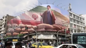Mỹ và Iran đang chuyển đổi chiến lược đối đầu căng thẳng trong bối cảnh bế tắc tại eo biển Hormuz.