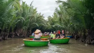Lượng khách du lịch đổ về nhiều điểm đến trong ngày đầu nghỉ lễ 2/9. Cập nhật thông tin mới nhất về tình hình du lịch dịp Quốc khánh.