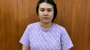 Khởi tố Nguyễn Thị Oanh về hành vi lừa đảo chiếm đoạt hơn 2,6 tỷ đồng. Xem diễn biến vụ án và thông tin mới nhất.