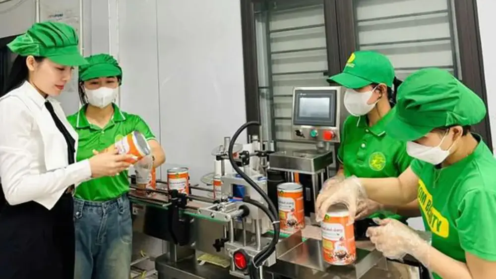 Loại bỏ giấy phép con giúp giảm gánh nặng thủ tục, chi phí, tạo điều kiện để doanh nghiệp nhỏ do phụ nữ làm chủ phát triển.