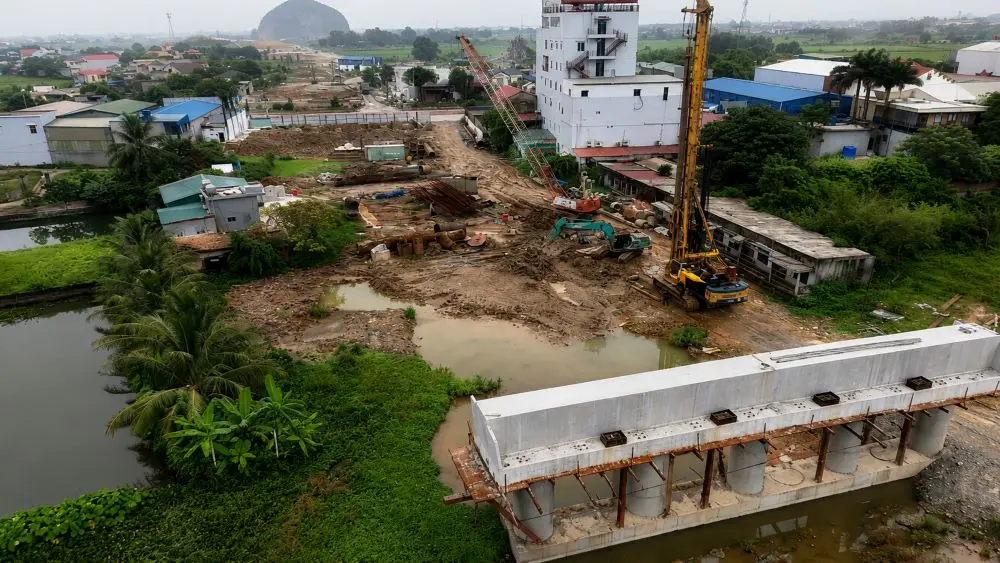 Cao tốc Ninh Bình - Hải Phòng hơn 9.100 tỷ đồng đang tăng tốc thi công, huy động tối đa nhân lực, máy móc, phấn đấu hoàn thành cuối năm 2026.