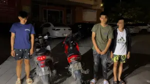 “Đi bão” sau trận Việt Nam thắng Thái Lan, 60 trường hợp vi phạm giao thông bị CSGT Nghệ An xử lý, 30 xe mô tô bị tạm giữ.