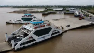 Bến phà Đồng Bài ngày đầu nghỉ lễ 2/9 thông thoáng, phương tiện ra Cát Bà lưu thông thuận lợi, không còn cảnh ùn tắc kéo dài.