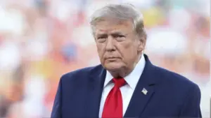Ông Trump cảnh báo các nước hỗ trợ Iran sẽ đối mặt với trừng phạt và hậu quả kinh tế nghiêm trọng từ Mỹ.