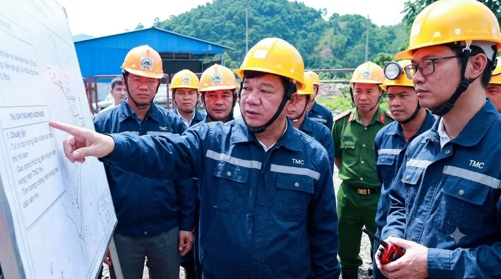 Hà Nội đề xuất hỗ trợ 20% mức bồi thường tài sản cho các công trình xây sai phép trên đất đủ điều kiện khi bị thu hồi. Xem chi tiết quy định tại đây!
