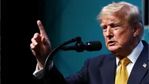 Ông Donald Trump bất ngờ hủy kế hoạch tấn công quy mô lớn nhằm vào Iran, động thái thu hút sự chú ý trước căng thẳng khu vực.