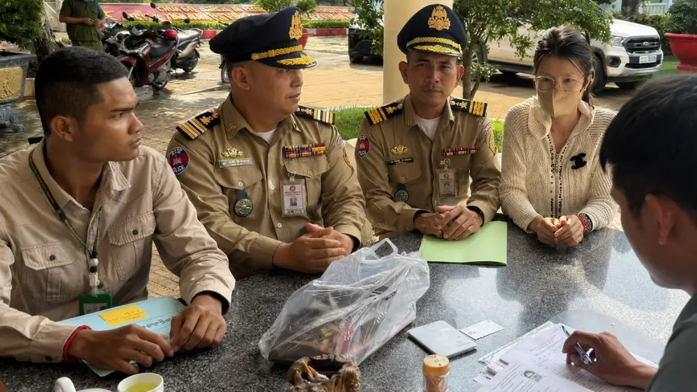 Đào Thị Trang, đối tượng bị truy nã, bị bắt giữ tại Campuchia sau 4 năm lẩn trốn xuyên biên giới.