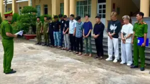 12 người ở Đồng Nai bị khởi tố sau vụ gây rối tại quán ăn, thu hút sự chú ý của dư luận.