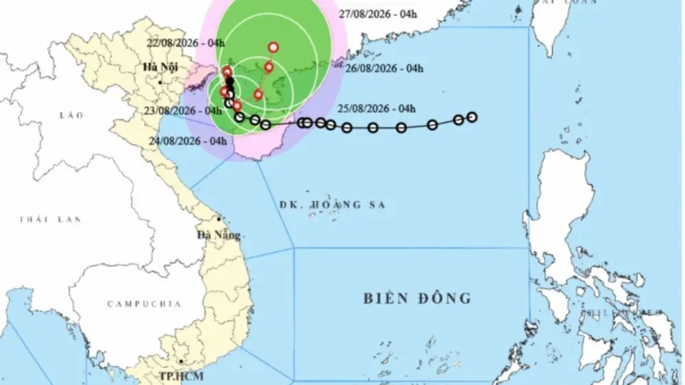 Bão số 4 đang hoạt động trên vùng biển Quảng Ninh - Hải Phòng, người dân cần theo dõi hướng di chuyển và diễn biến mới nhất.