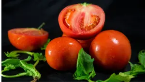 Cách ăn cà chua đúng giúp giải phóng lycopene tốt hơn, kết hợp với trứng tạo món ăn ngon và bổ sung dưỡng chất cho cơ thể.