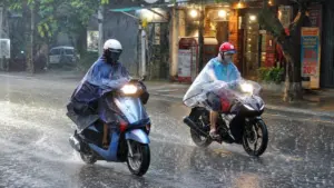Thời tiết hôm nay 21-8, áp thấp nhiệt đới có khả năng gây mưa lớn tại miền Bắc, nhiều khu vực trên cả nước tiếp tục có mưa dông.