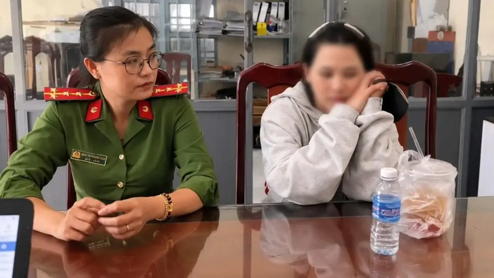 Cháu gái trộm 1,1 tỷ đồng của dì rồi chuyển hết cho nam thanh niên quen qua mạng, công an nhanh chóng vào cuộc điều tra.