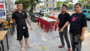 Khởi tố chủ nhà hàng cùng 3 nhân viên ở Quảng Ninh sau vụ đánh đầu bếp nhà hàng bên cạnh, gây rối trật tự công cộng.