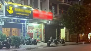 Công an Hải Phòng đang gấp rút điều tra, truy xét đối tượng bịt mặt khống chế nữ nhân viên cướp tài sản tại cửa hàng tạp hóa phố Văn Cao.