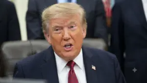 Tổng thống Mỹ Donald Trump tuyên bố hài lòng với vị thế của Mỹ trong xung đột với Iran, khẳng định kiểm soát eo biển Hormuz.