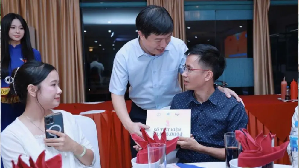 26 thanh niên khuyết tật là doanh nhân, thạc sĩ, nghệ sĩ được gặp mặt, ghi nhận những đóng góp nổi bật cho xã hội.