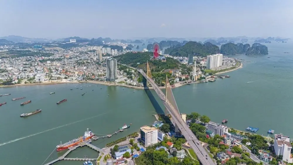 Quảng Ninh chính thức trở thành thành phố trực thuộc Trung ương thứ 8 của Việt Nam với quy mô kinh tế gần 15 tỷ USD và nhiều lợi thế vượt trội