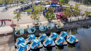 Hải Phòng triển khai thí điểm tuyến phố thương mại, văn hóa và ẩm thực đêm tại số 53 Lạch Tray, phường Gia Viên, thúc đẩy kinh tế ban đêm.