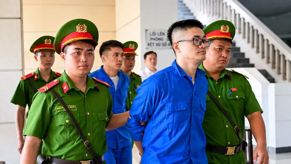Xét xử bà trùm Mai Anh cùng 64 bị cáo tại TAND TP Hà Nội, phiên tòa liên quan nhiều tội danh và dự kiến kéo dài 10 ngày.