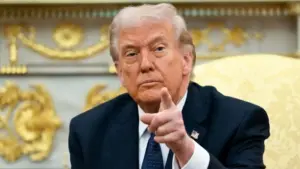Tổng thống Donald Trump tuyên bố Nga và Ukraine nhất trí dừng tấn công các mục tiêu năng lượng nhằm ổn định hạ tầng và thị trường.