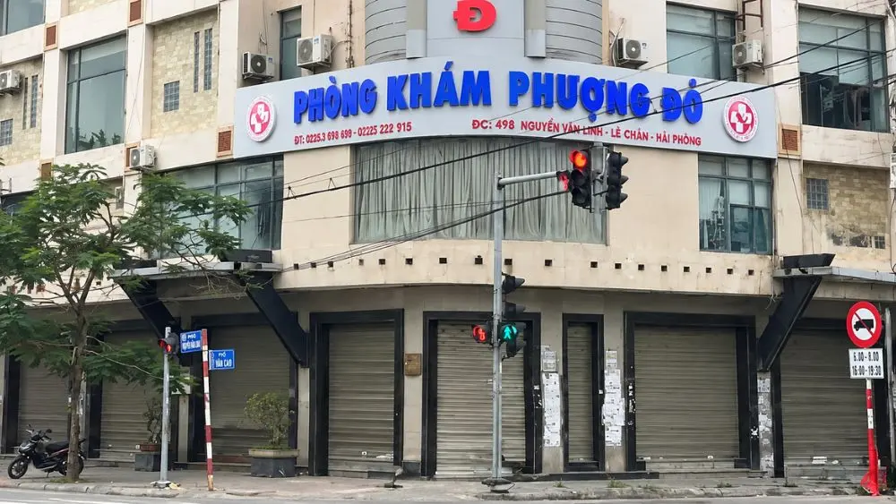 Sau vụ “vẽ bệnh, moi tiền” tại Phòng khám Phượng Đỏ, Bộ Y tế yêu cầu kiểm tra đột xuất các phòng khám tư trên cả nước.