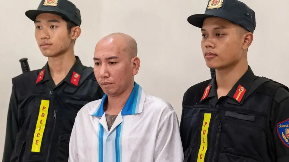 Vụ án Phú Lê xuất hiện tình tiết mới khi cơ quan điều tra khởi tố người bị cáo buộc lừa đảo liên quan môi giới “chạy án”