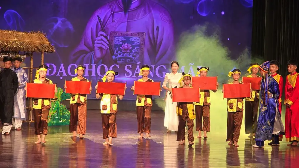 Sách Hải Phòng góp phần lưu giữ tri thức, lịch sử, văn hóa và giúp học sinh khám phá truyền thống quê hương qua những câu chuyện ý nghĩa.
